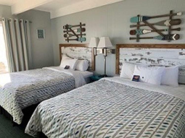 Beachfront Inn 贝利斯港 外观 照片