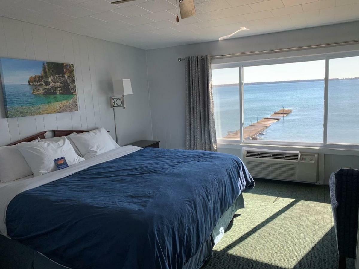Beachfront Inn 贝利斯港 外观 照片