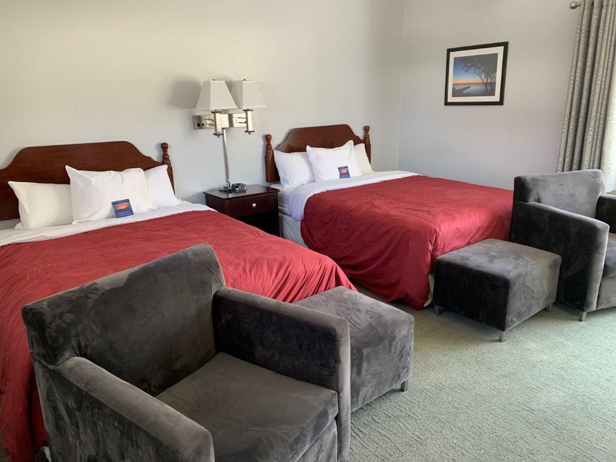 Beachfront Inn 贝利斯港 外观 照片