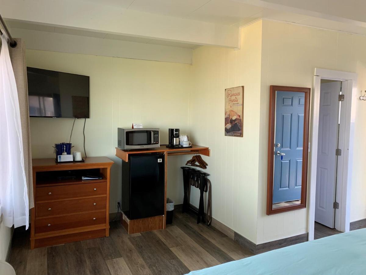 Beachfront Inn 贝利斯港 外观 照片
