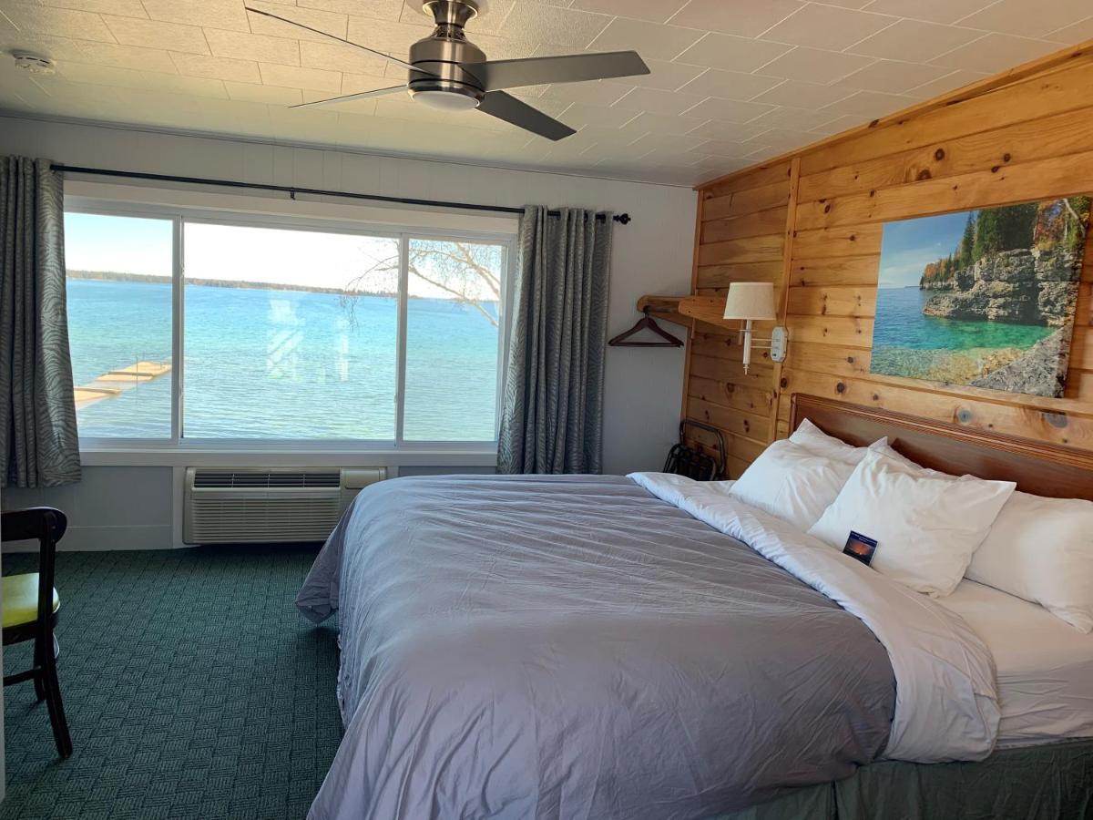 Beachfront Inn 贝利斯港 外观 照片